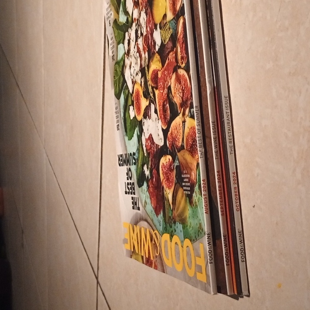 3 Magazines - Picture 4 of 4